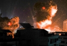 بمباران سنگین غزه، خان یونس و دیرالبلح/ ۶ شهید و زخمی در تجاوز اشغالگران به کرانه باختری